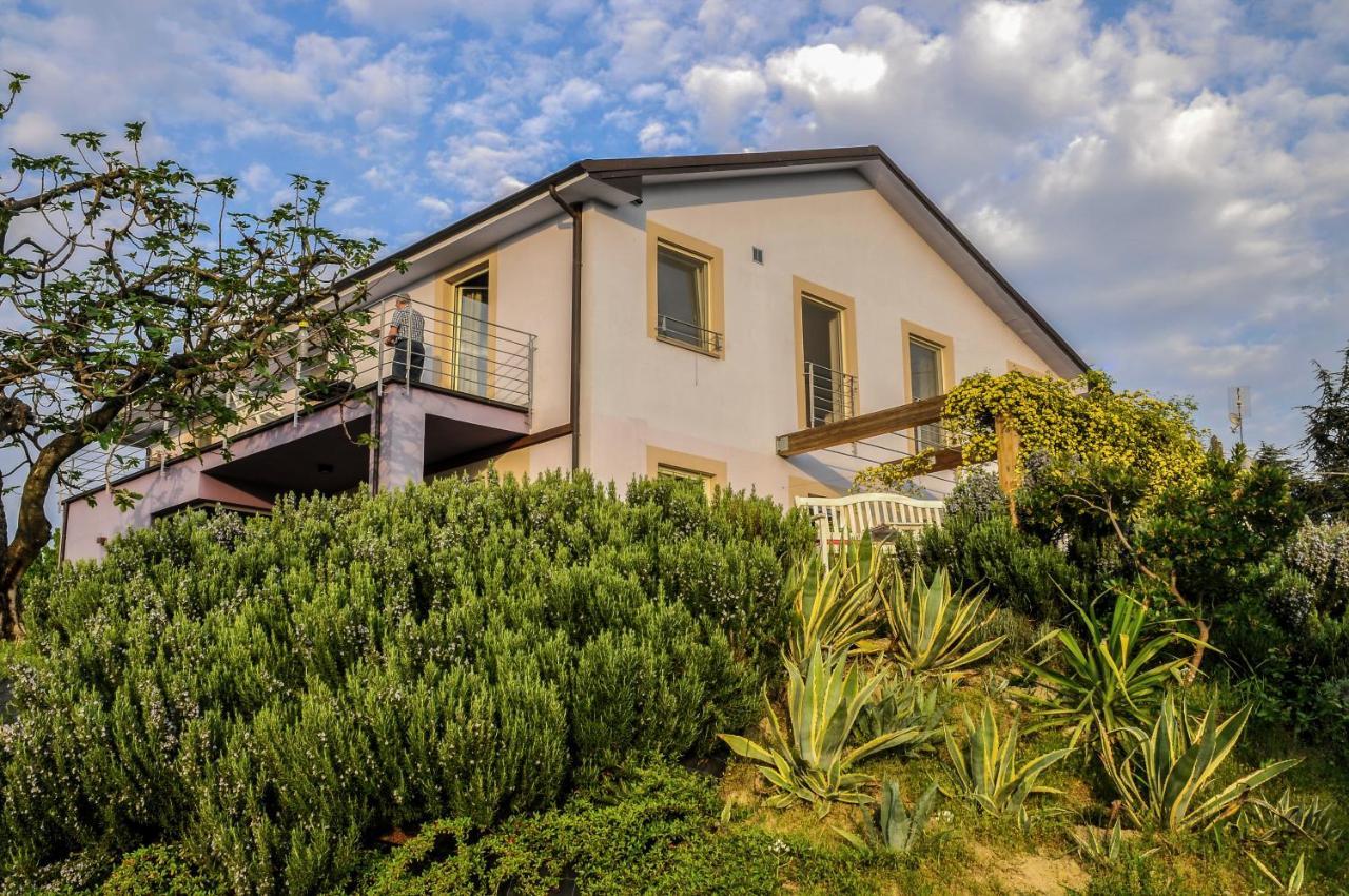 Casa Lucesole Guest House Fontanile Bagian luar foto